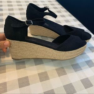 Toms Wedges Size 8.5 Black Classic Espadrille